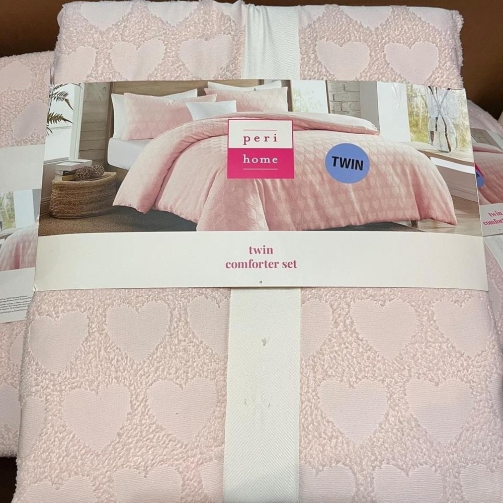 Peri Home Twin Comforter‎ Set Pink Textured Hearts Super Cozy 2 Piece Bedding